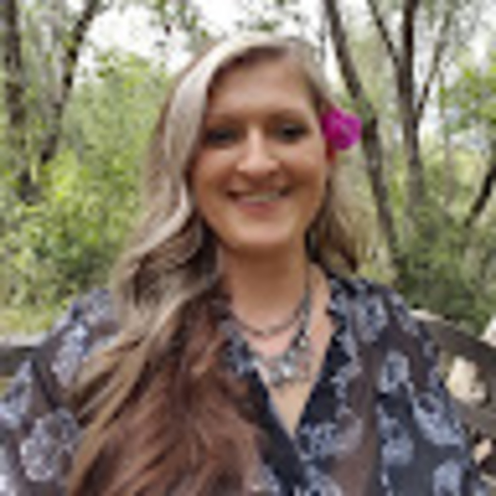 Meet your Posher, Nina